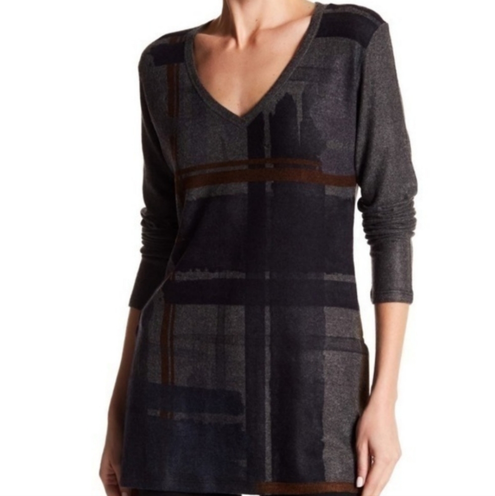 Go Couture lightweight sweater